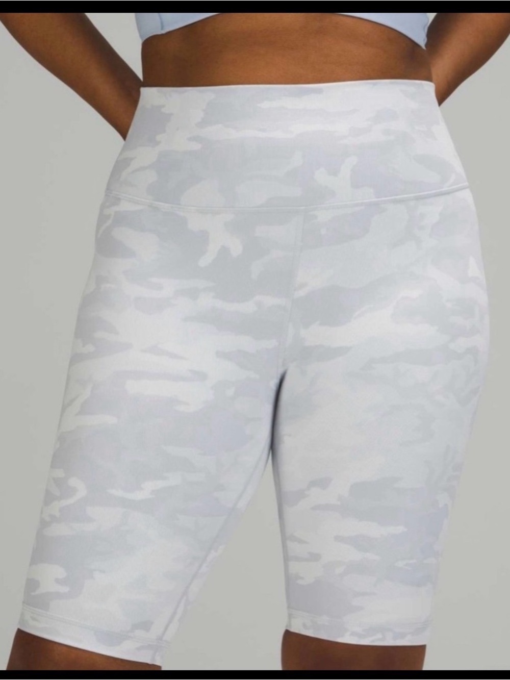 Lululemon women’s camo biker shorts size 6